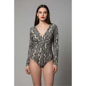 H&M Grey Snakeskin V-Neck Wrap Style Jersey Long Sleeve Bodysuit Women’s Size XL